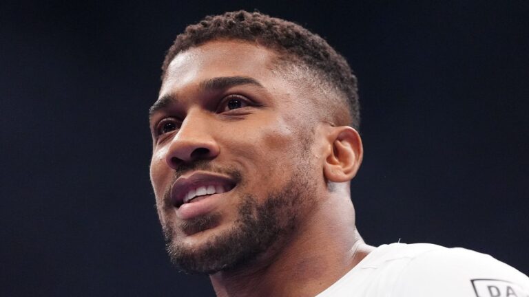 “He’s battled through it before” Amir Khan Shares Candid Take Anthony joshua